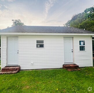 Building Photo - 228 Amelia St