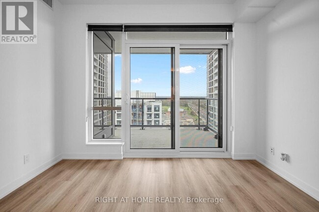 Building Photo - 7950 Bathurst St