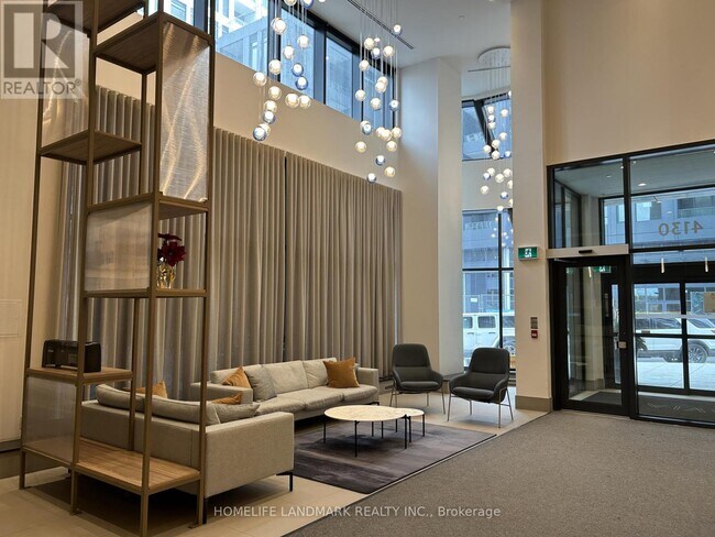 Photo du bâtiment - 4130 Parkside Village Dr