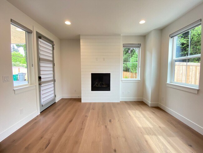 Building Photo - Great Home for rent