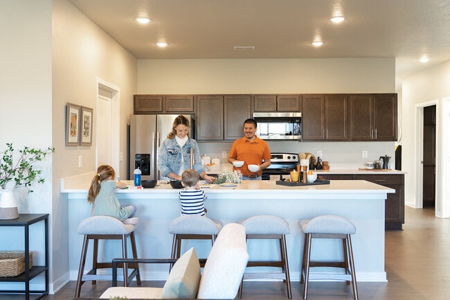 Building Photo - Converge NW