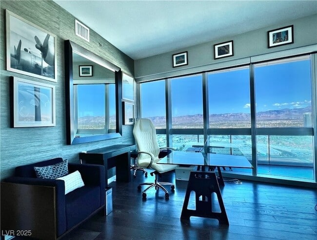 Building Photo - 4471 Dean Martin Dr
