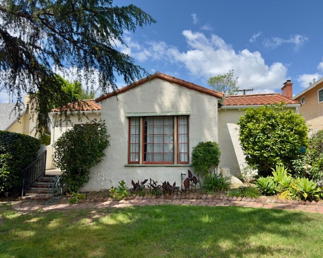 Foto principal - Sophisticated Spanish Sanctuary in NE Pasa...