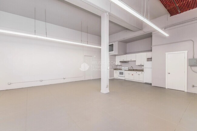 Building Photo - 2046 International Blvd