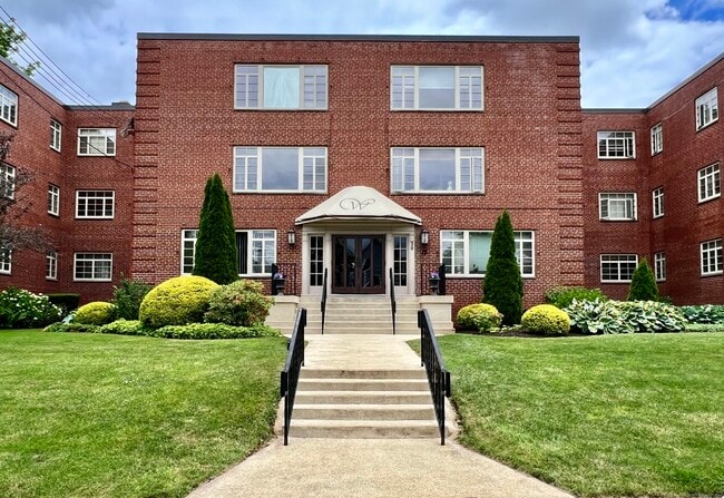 Building Photo - 30 Outlook Ave