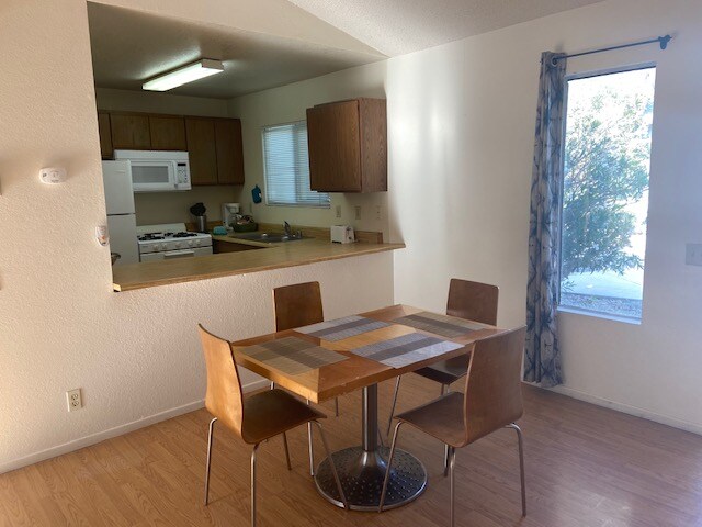 Foto del edificio - 73874 Sunnyvale Dr