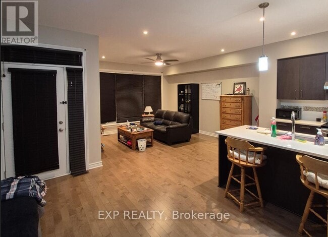 Building Photo - 448 Markdale Ter