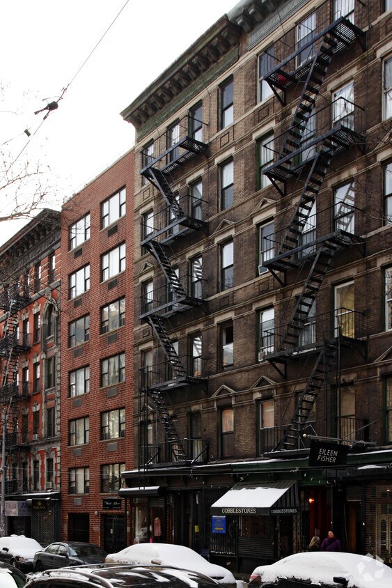 Primary Photo - 318 E 9th St