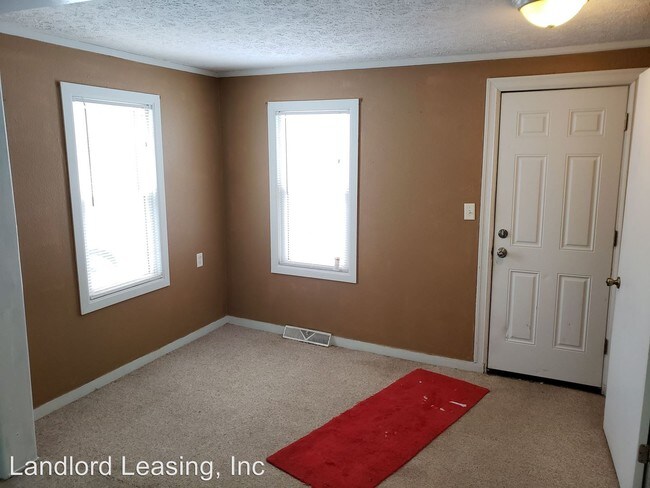 Building Photo - 2 br, 1 bath House - 821 Howard Drive