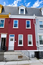 Building Photo - 454 W King St