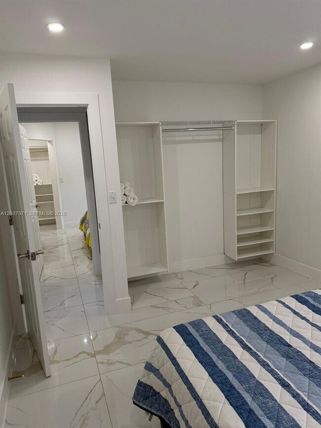 Foto del edificio - 208 NW 7th St