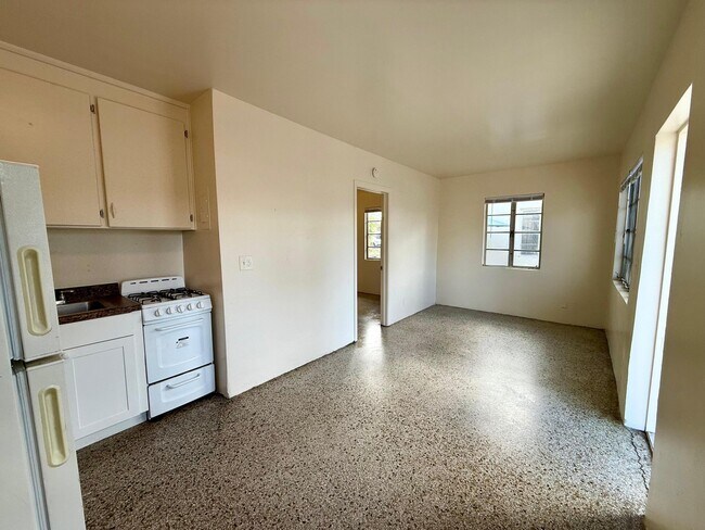 Foto del edificio - 1006 2nd Ave N