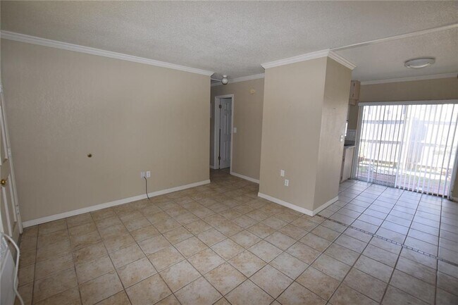 Foto del edificio - 1031 Royal Palm Ave