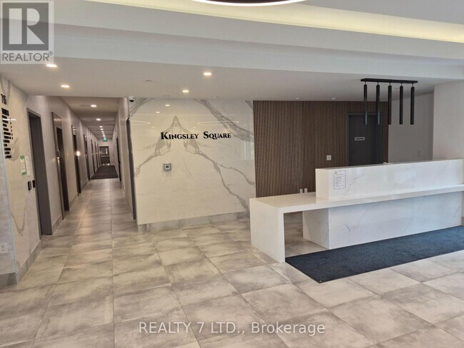 Building Photo - 705 Davis Dr