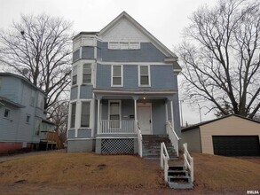 Building Photo - 268 N Seminary St
