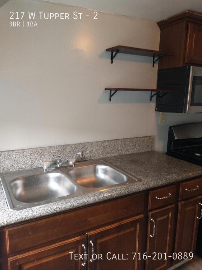 Foto del edificio - 217 W Tupper St