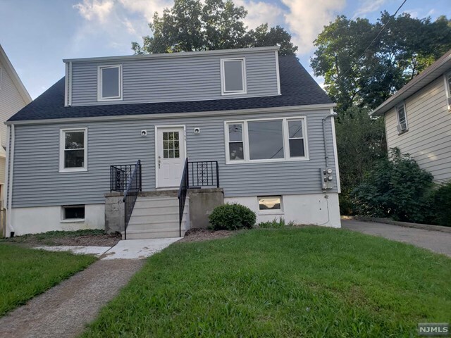 Foto principal - 769 Maywood Ave