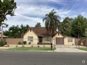 Building Photo - 4789 E Hedges Ave