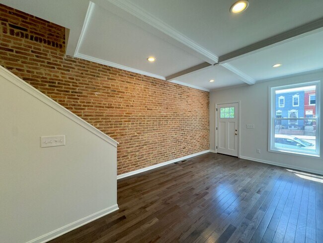 Building Photo - Charming 2Bed/2Bath Townhome in Remington