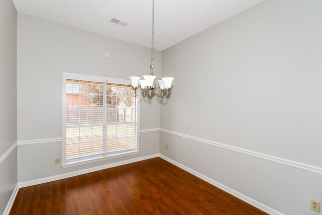 Foto del edificio - 4713 Shadow Field Ln