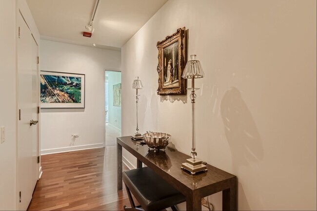 Foto del edificio - 505 N McClurg Ct