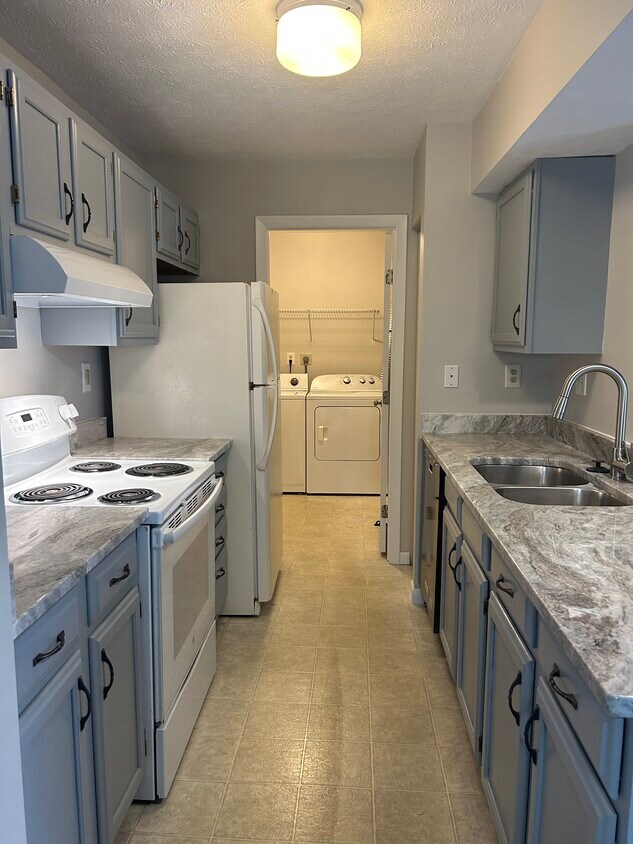 148 Mallard Glen Dr Unit 4, Centerville, OH 45458 Condo for Rent in