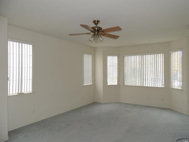 Building Photo - 871 Inverness Dr