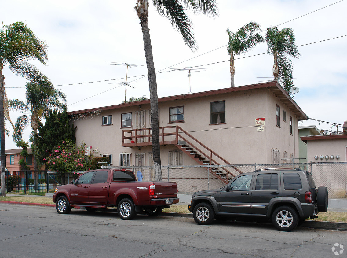 Building Photo - 1501 N Van Ness Ave