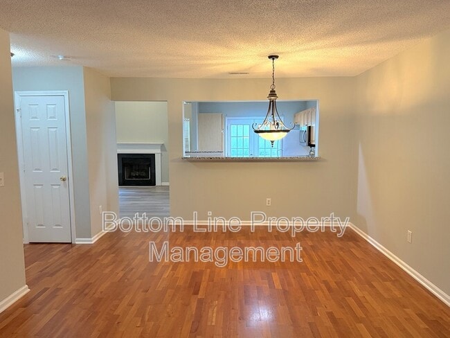 Building Photo - 9419 Elizabeth Townes Ln