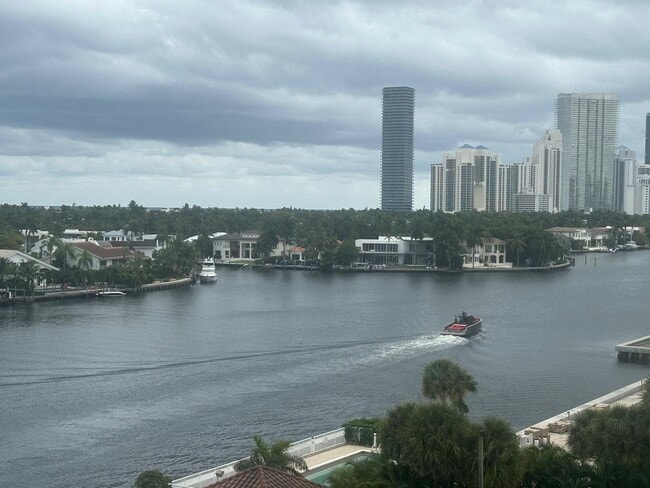 Photo - 20505 E Country Club Dr Apartment