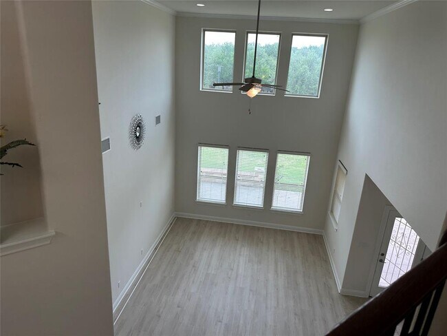 Foto del edificio - 4237 Privacy Hedge St