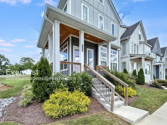 Foto principal - 3320 John Mallette Dr