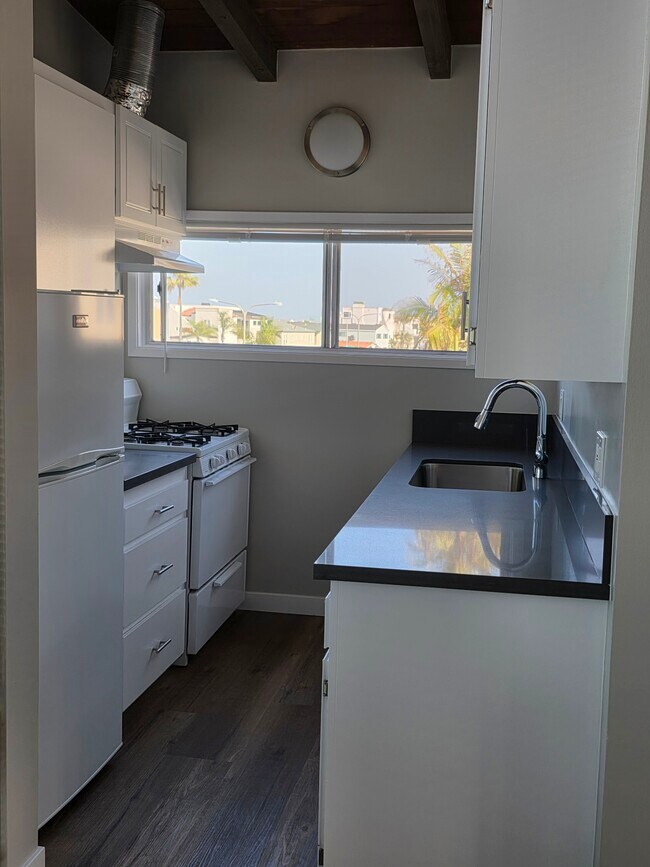 Foto del edificio - 2020 Hermosa Ave