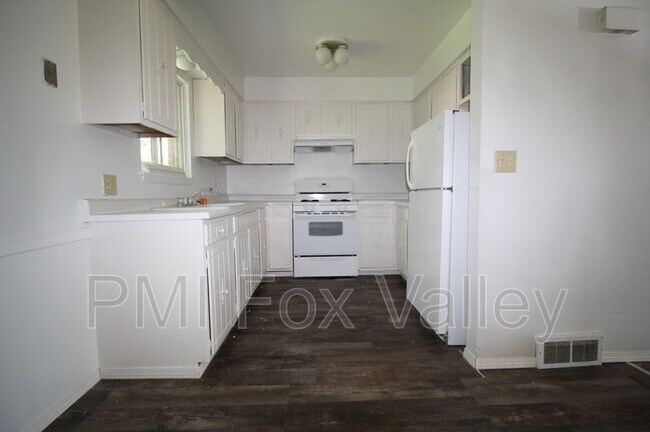 Building Photo - 1034 Greenwood Ct