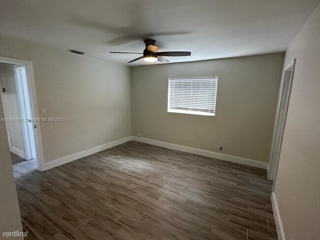 Building Photo - 2 br, 2 bath House - 6390 Kimberly Blvd