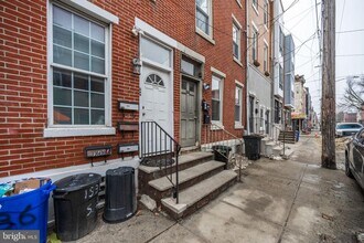 Building Photo - 1534 S 4th St