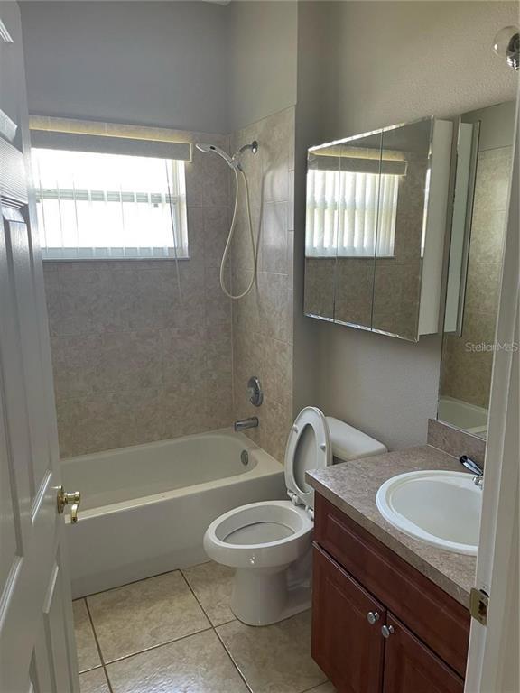 Building Photo - 178 Aurelia Ct
