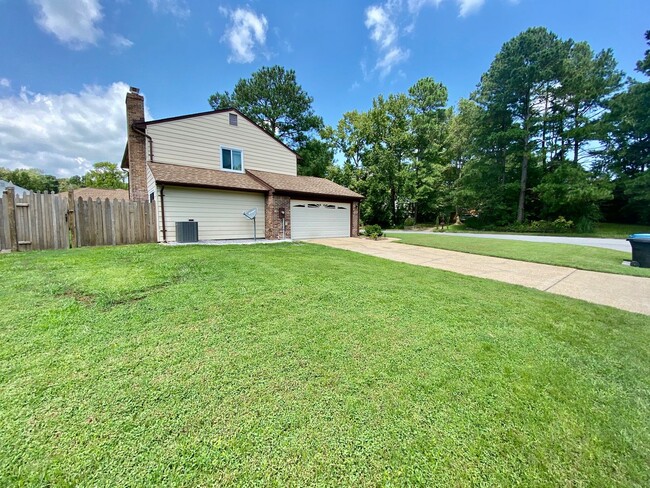 Foto del edificio - Welcome to this charming home in Virginia ...