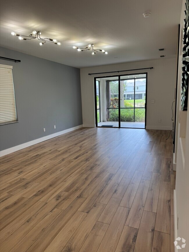 Building Photo - 14921 Summit Pl Cir