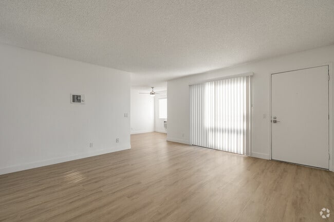 2BR, 2BA - Park Apartments