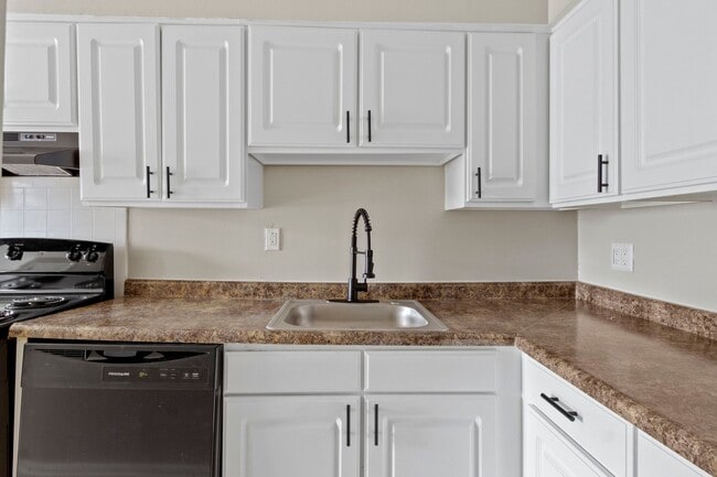 Building Photo - The Prairies Apartment Homes