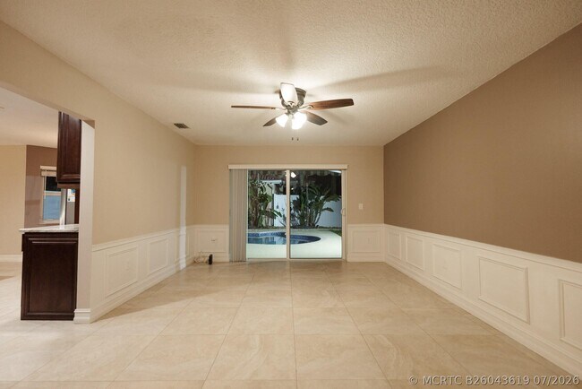 Foto del edificio - 7251 NW 24th Ct