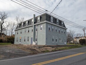 Building Photo - 144 N Main St