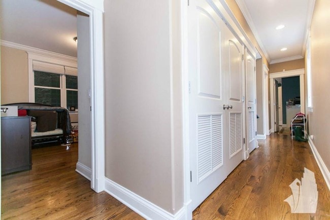 Foto del edificio - 814 W Buckingham Pl