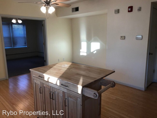 Foto del edificio - 2 br, 1 bath  - 7610 Dale 7610 Dale B