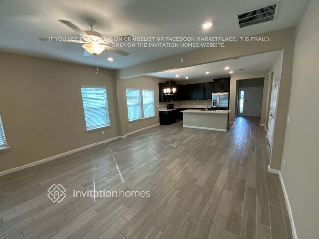 Foto del edificio - 11352 Oyster Creek Rd