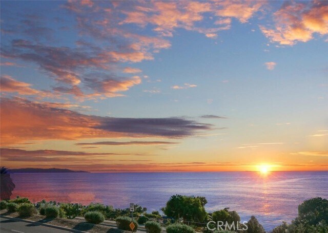 Foto del edificio - 30150 Palos Verdes Dr W
