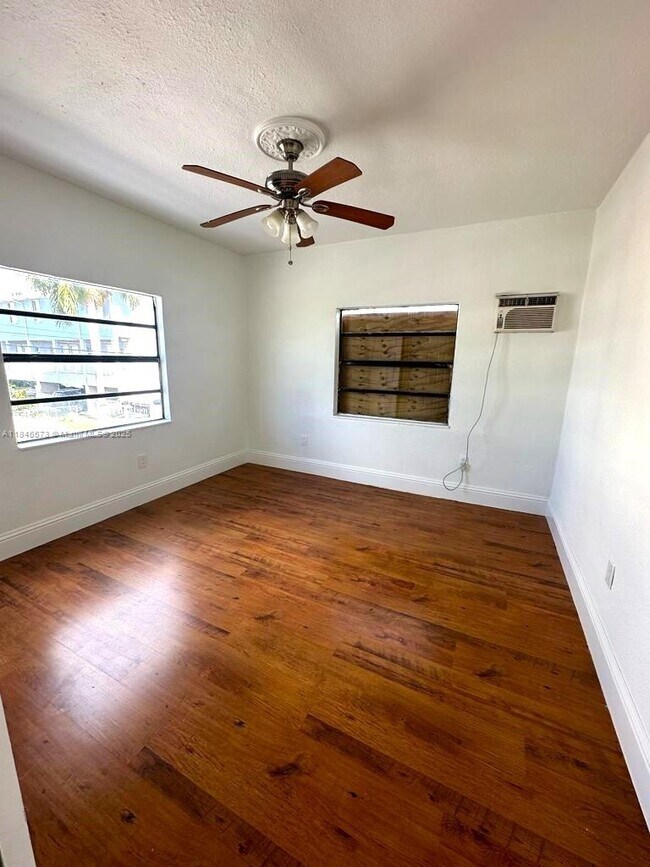 Foto del edificio - 1770 NW 19th Terrace