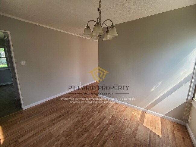 Building Photo - $500 OFF MOVE-IN SPECIAL!!! 3 Bedroom near...