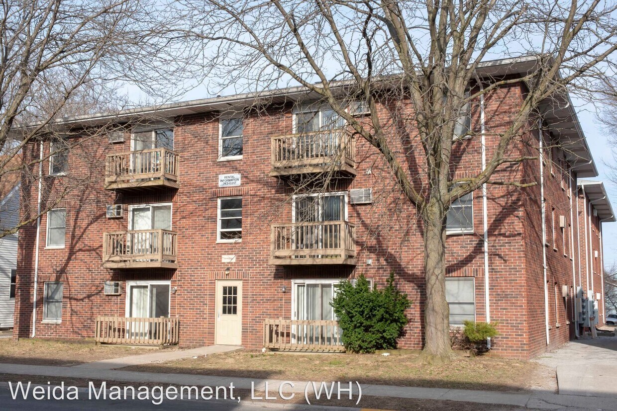 Primary Photo - 232 Pierce St